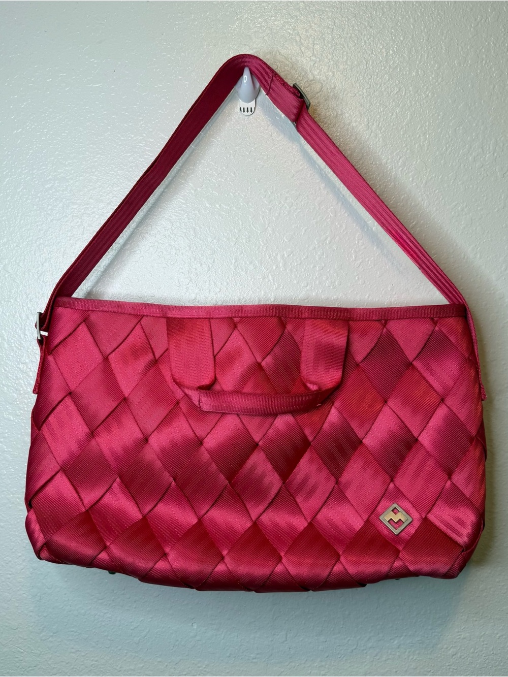 Maggie Bags Seatbelt Laptop Messenger Bag Deep Pink Woven Work Bag Travel Tote